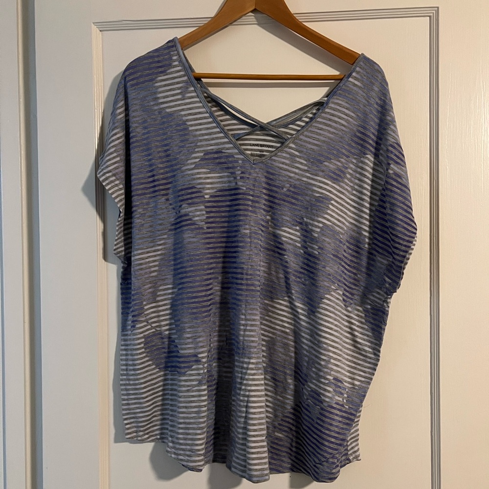 Super cool graphic cross front T shirt